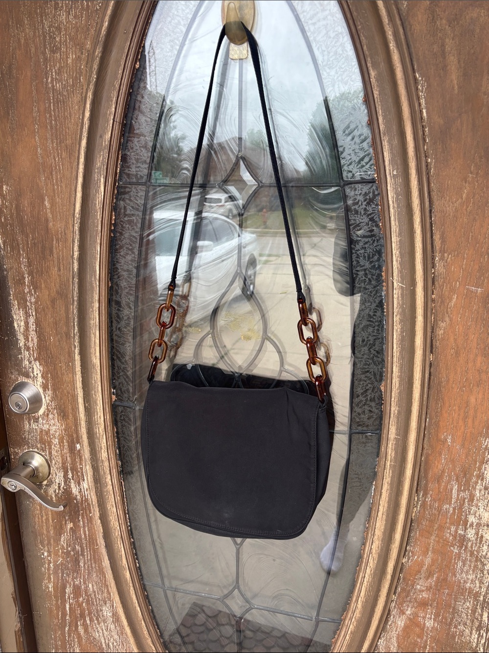 Valerie  Steven’s sleek crossbody bag